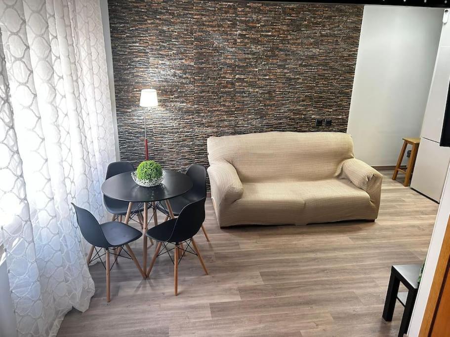 Apartamento Amueblado En El Centro De Madrid Luaran gambar