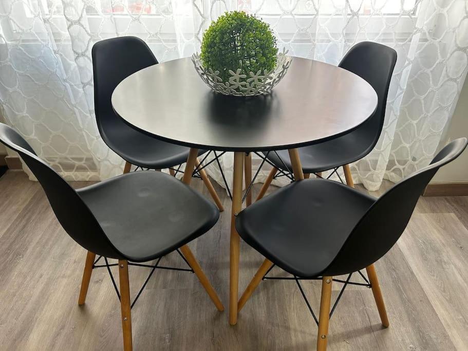 Apartamento Amueblado En El Centro De Madrid Luaran gambar